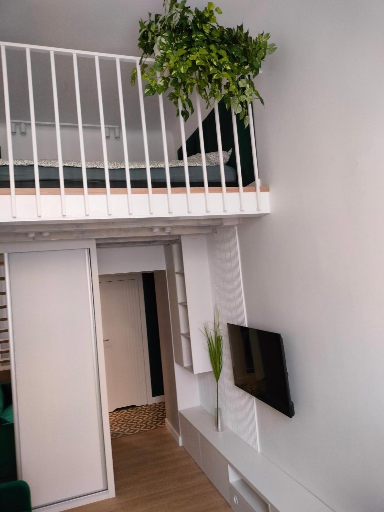 Apartament Paradise Zarzadzany Przez Gospodarza Osobe Fizyczna Self Check In Rzeszow Bagian luar foto