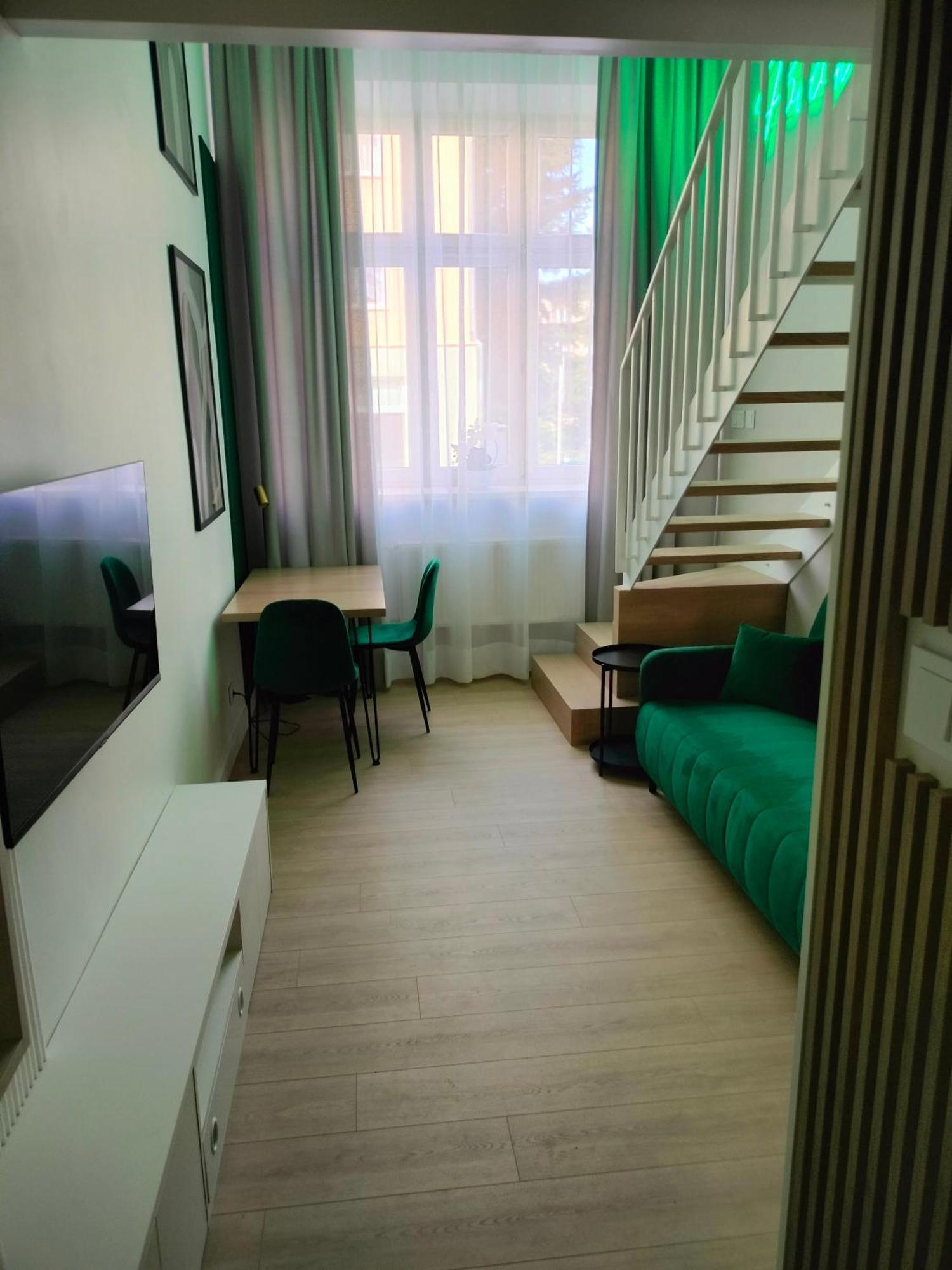 Apartament Paradise Zarzadzany Przez Gospodarza Osobe Fizyczna Self Check In Rzeszow Bagian luar foto