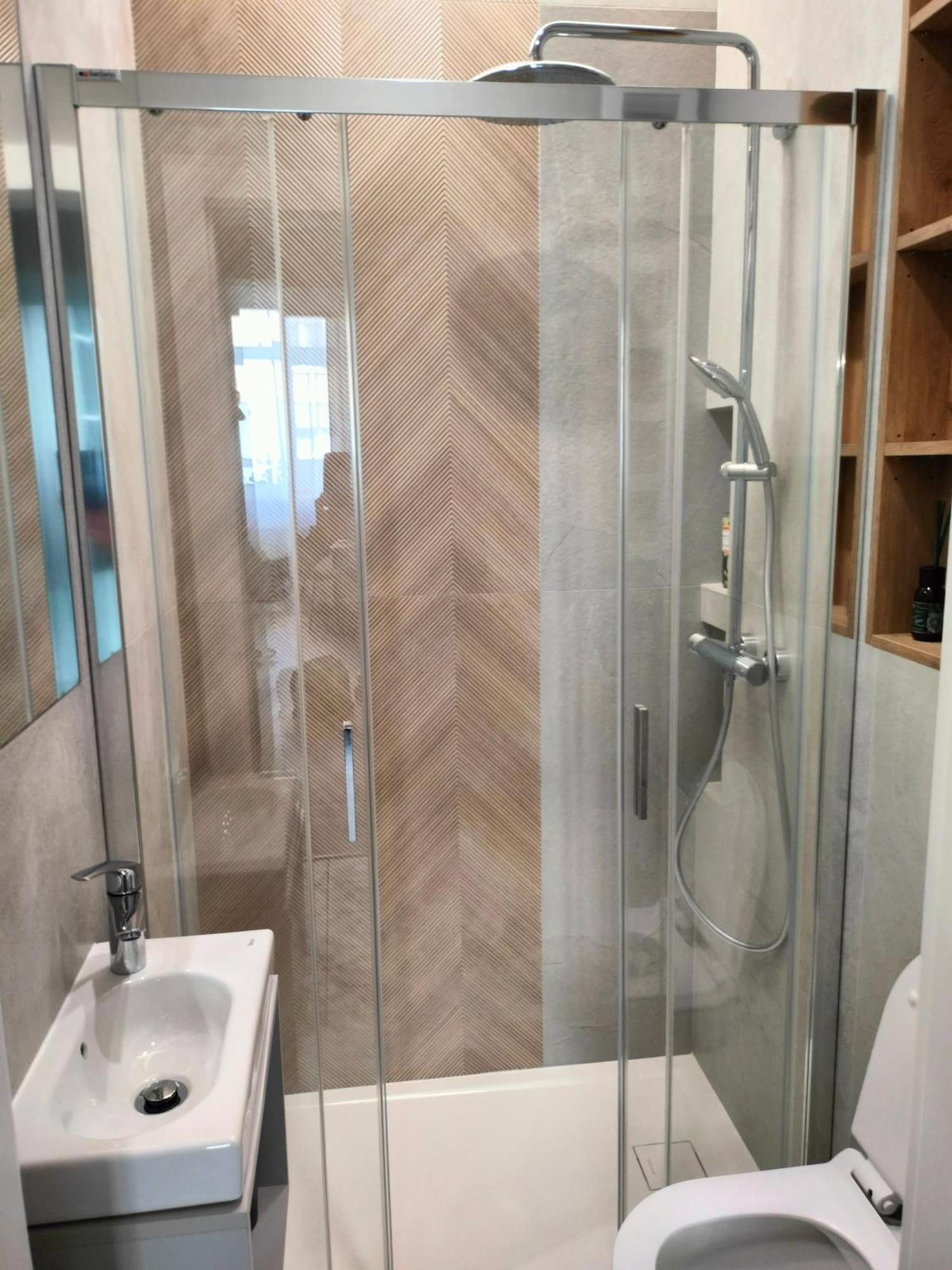 Apartament Paradise Zarzadzany Przez Gospodarza Osobe Fizyczna Self Check In Rzeszow Bagian luar foto