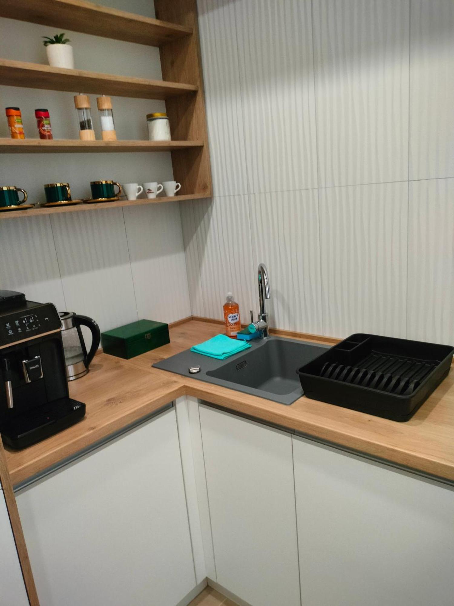 Apartament Paradise Zarzadzany Przez Gospodarza Osobe Fizyczna Self Check In Rzeszow Bagian luar foto